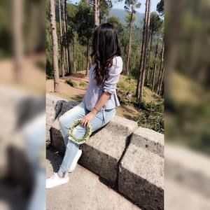 Meet your Posher, Fatima